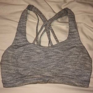 lululemon athletica Intimates & Sleepwear - Lululemon Sports Bra Size 6 lululemon athletica Intimates & Sleepwear - Lululemon Sports Bra Size 6